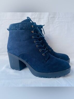 JustFab Navy Blue Chunky Heel Lug Sole Ankle Boots Women's 10